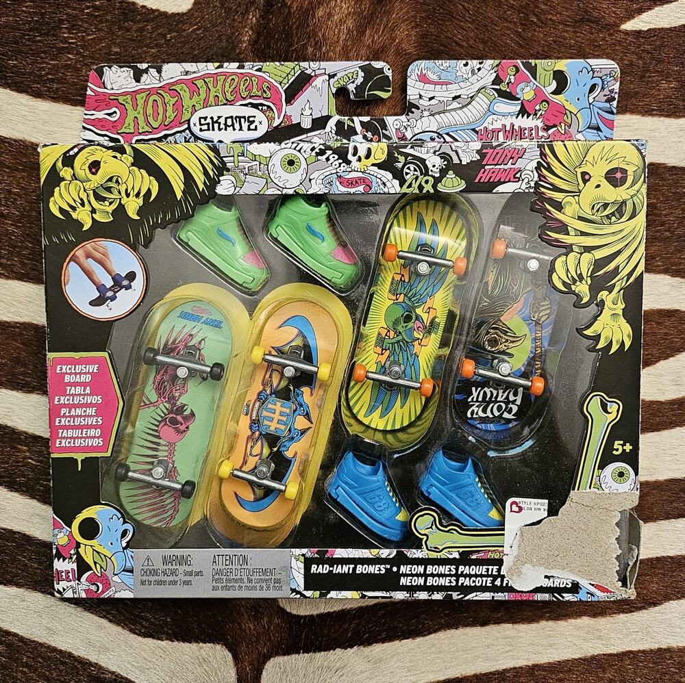 Hot Wheels Skate Neon Bones Tony Hawk Set 4 Fingerboards & 2 Pair of Skate Shoes
